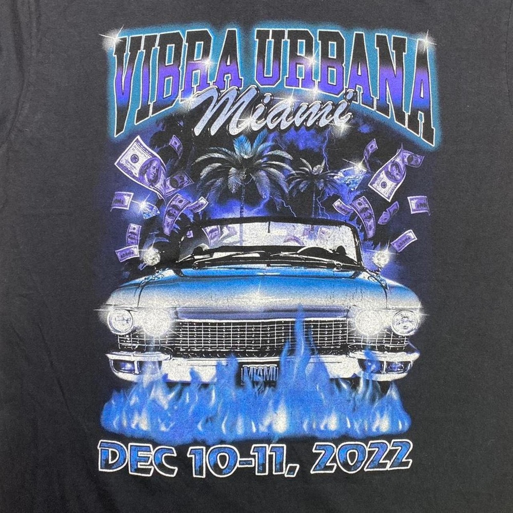 Vibra Urbana Miami Spanish concert music shirt
2022
Maluma, Don Omar, J Balvin